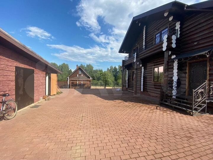 Коттедж 190 м² на участке 20 сот.