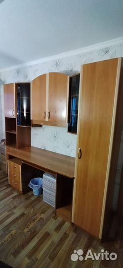 Стенка со шкафом и рабочим столом