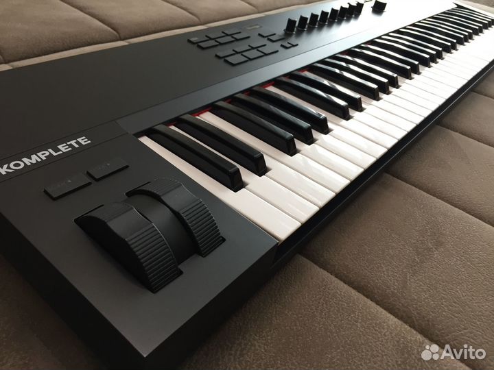 Native Instruments Komplete Kontrol A61