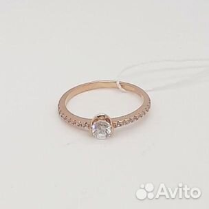 Золотое кольцо с камнем 15,5р