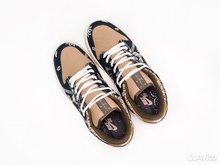 Данки Nike SB Dunk Low Travis Scott Cactus Jack