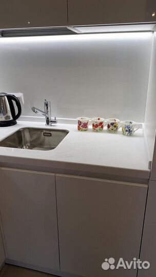 Угловая кухня на заказ. Фабрика