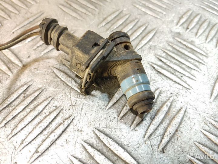 Форсунка двигателя Renault Megane 2003 2009