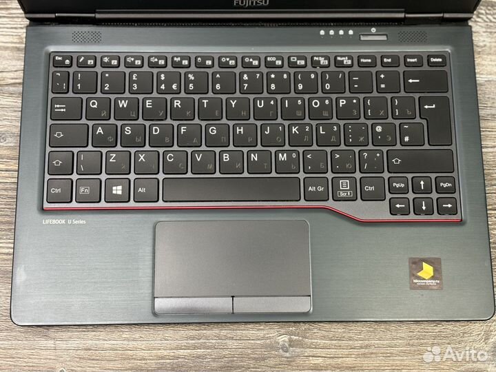 Fujitsu LifeBook U727