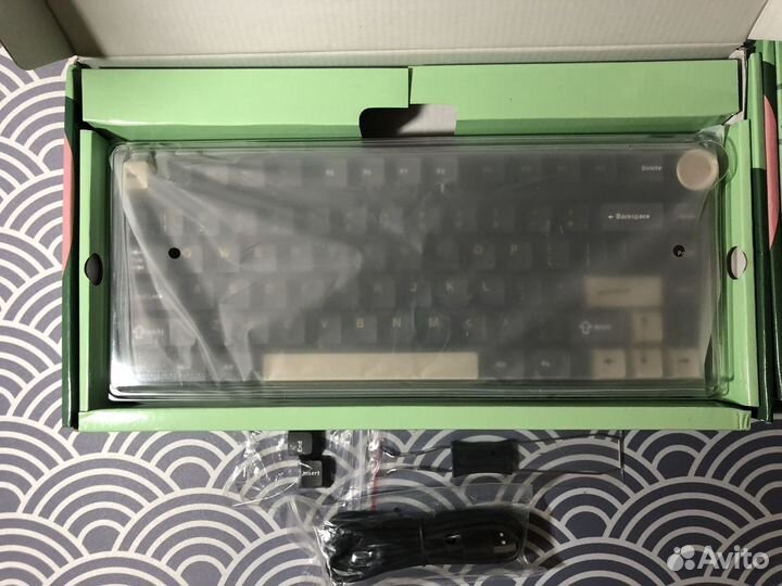 Механическая клавиатура Royal Kludge R75