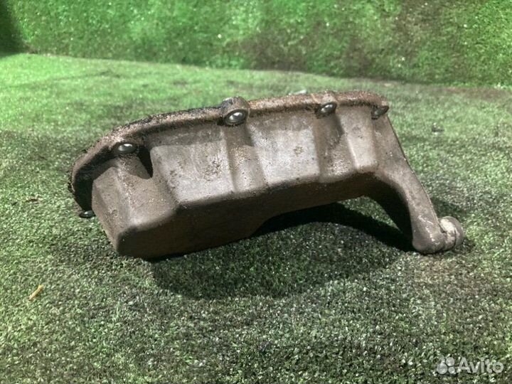 Крышка вентиляции картерных газов Audi A6 C5 APS