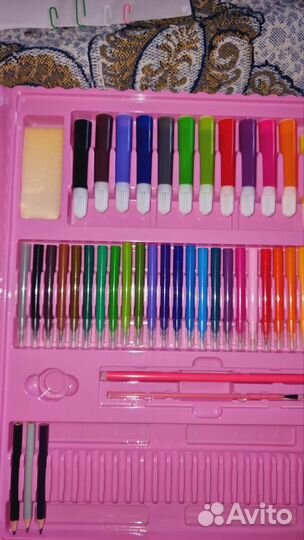 Фломастеры, пастельные карандаши