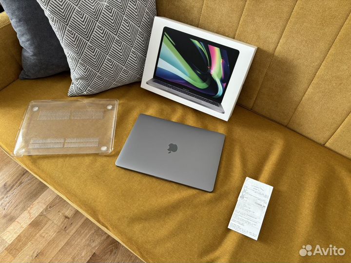 MacBook pro 13 m1 8/256 илеал, чек, ростест