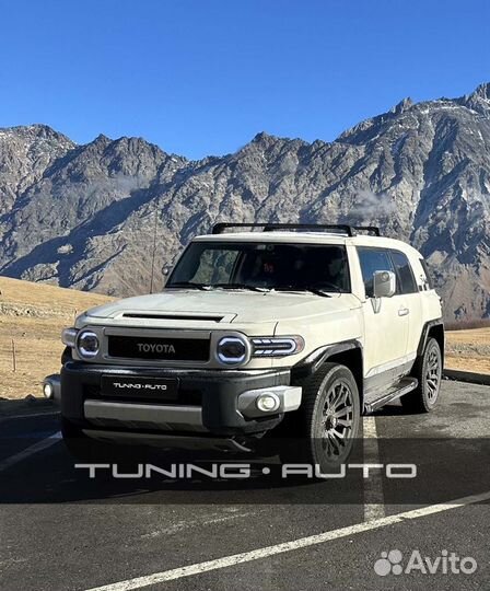 Фары Toyota FJ Cruiser M6369