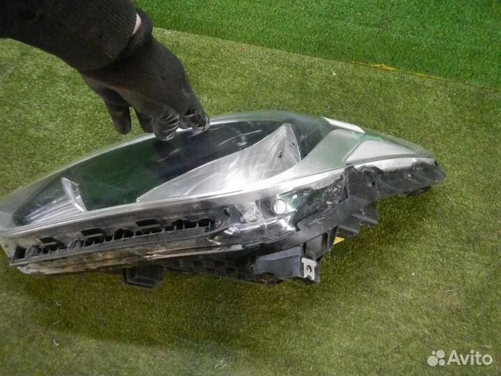Фара левая Hyundai Solaris
