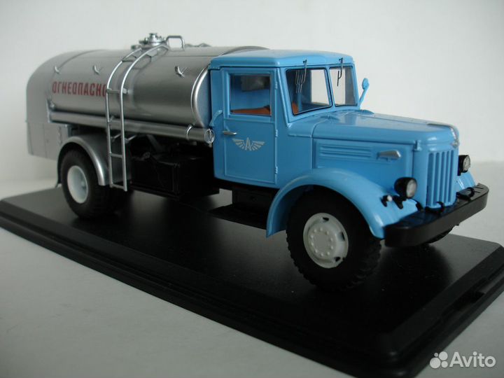 Маз-200 «Аэрофлот» масштабная модель автомобиля