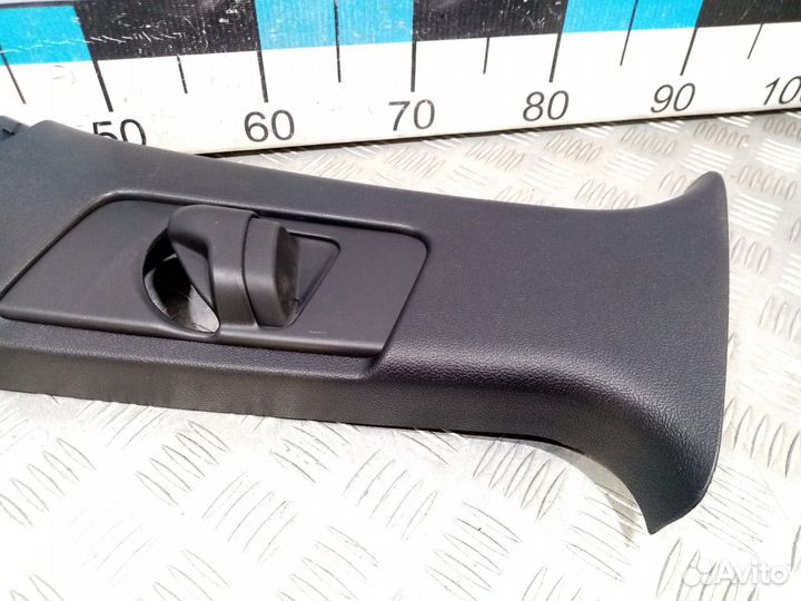 Б/У Накладка стойки центральной левой#001