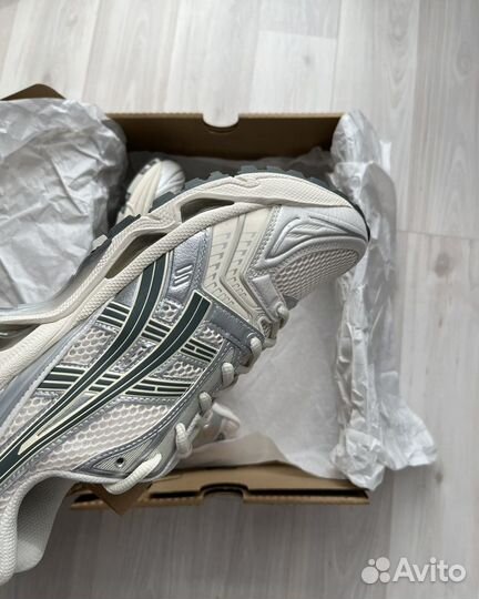 Кроссовки мужские Asics Gel-Kayano 14