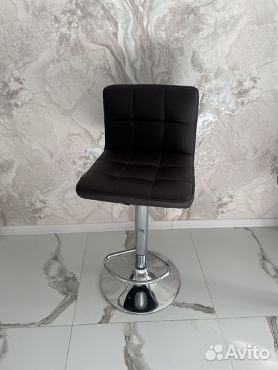 Стул для визажиста бровиста