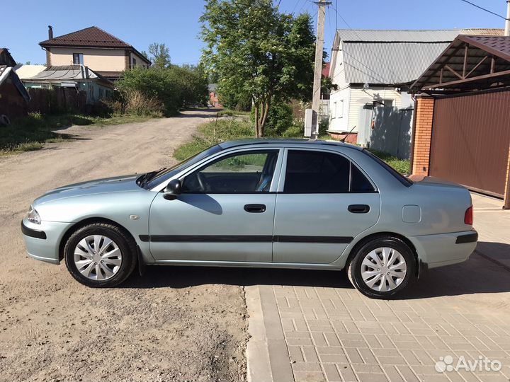 Mitsubishi Carisma 1.6 МТ, 2002, 253 000 км
