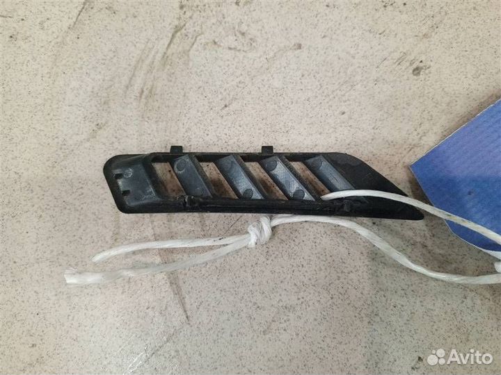 Дефлектор воздушный правый Ford Fusion 2002-2012