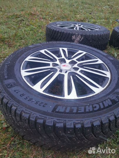 Michelin X-Ice North 4 SUV 19.5/65 R17
