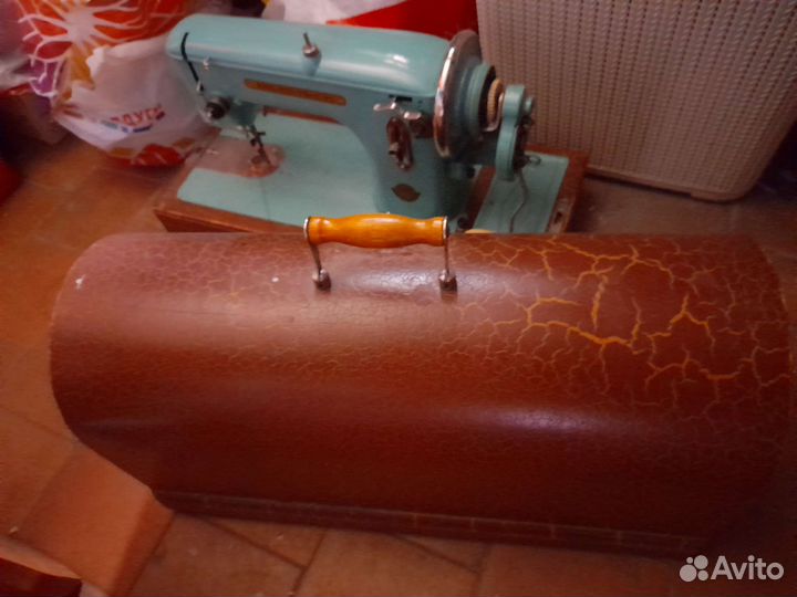 Швейная машина Подольск на запчасти