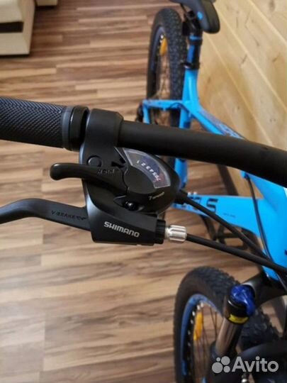 Велосипед (Полуфэтбайк)