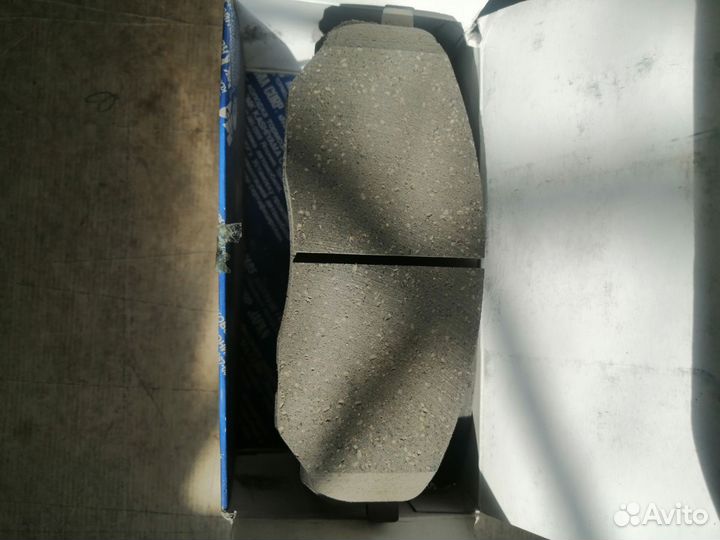 Колодки тормозные перед KIA Sorento 2.4/3.5 02