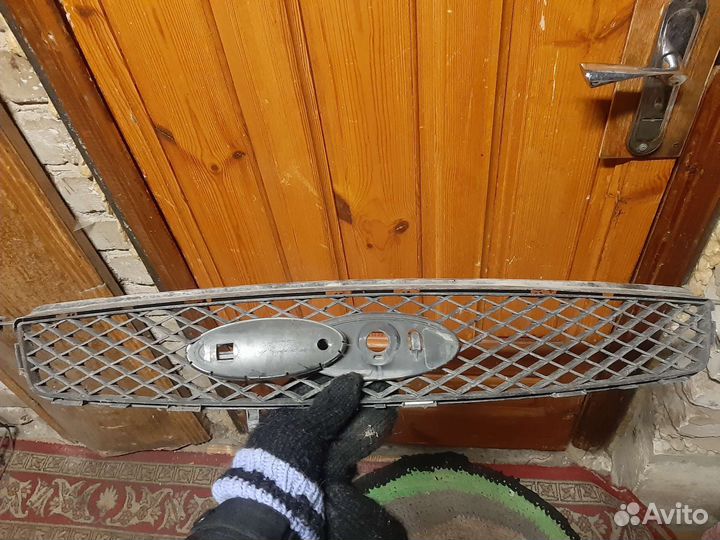 Решетка ford focus 2