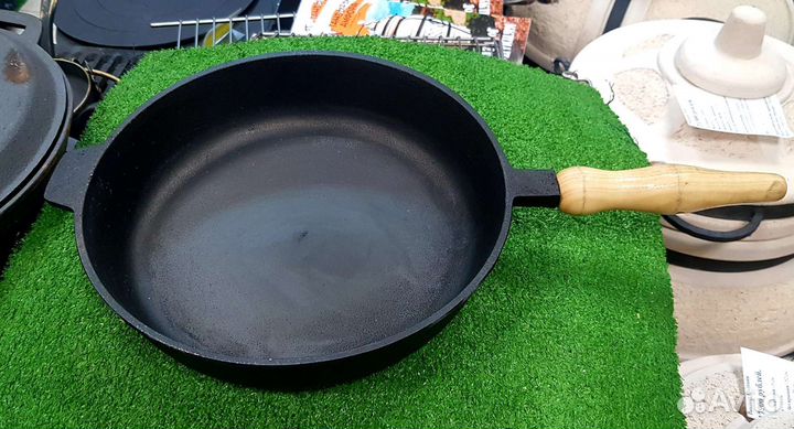 Сковорода чугунная 28 см, Davr metall