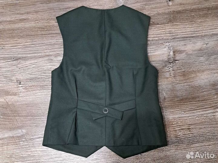 Жилет школьный р.128-134