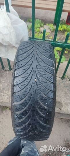 Goodyear UltraGrip Extreme 195/65 R15