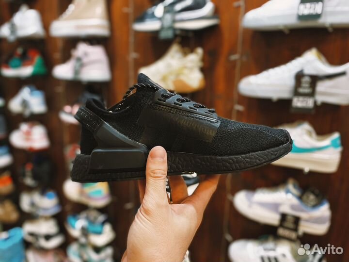 Кроссовки Adidas NMD r1