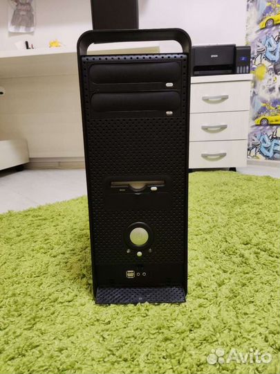 Офисный компьютер