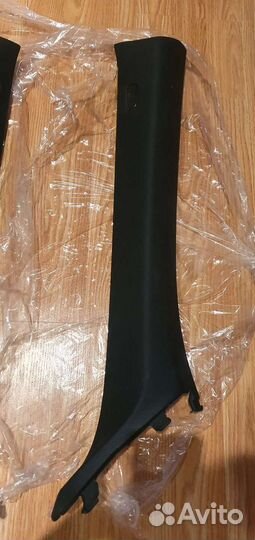 Обшивки стоек для F01/F02, черные (anthrazit)