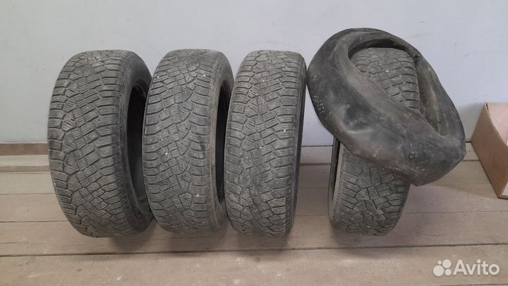 Continental IceContact 2 SUV 215/65 R17