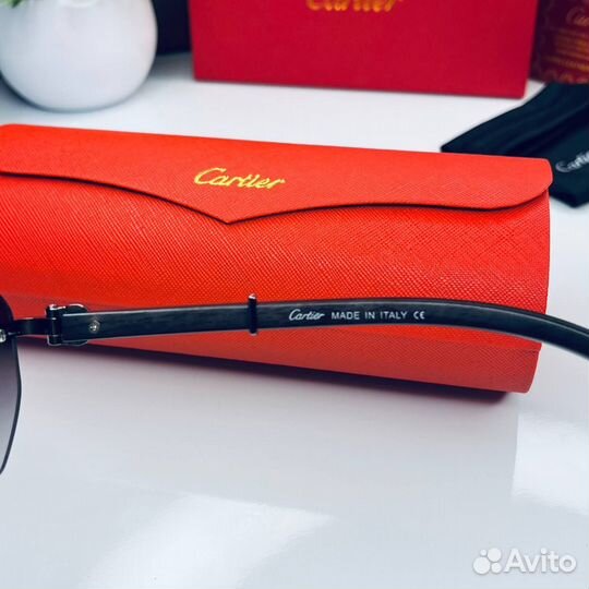 Солнцезащитные очки cartier