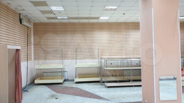 Торговое помещение 482 м²