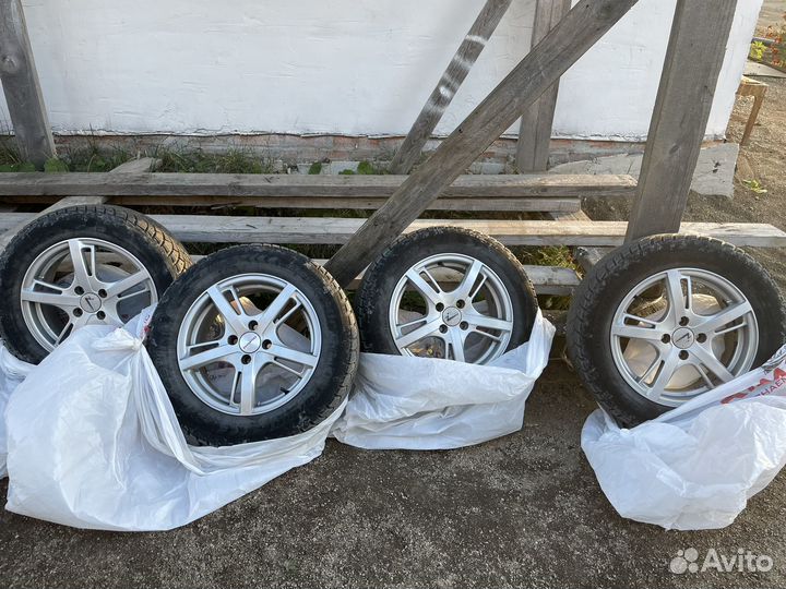 Bfgoodrich G-Force Stud 185/65 R15