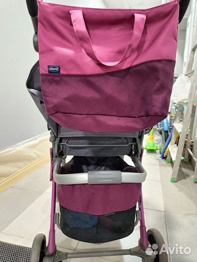 Коляска прогулочная chicco