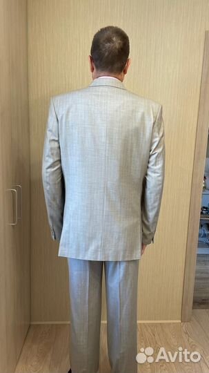 Костюм классический светлый 54