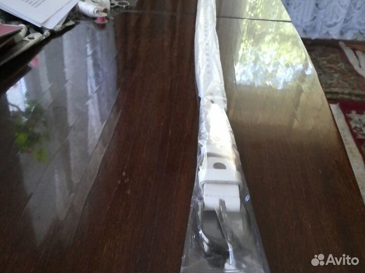 Кожаный женский ремень новый