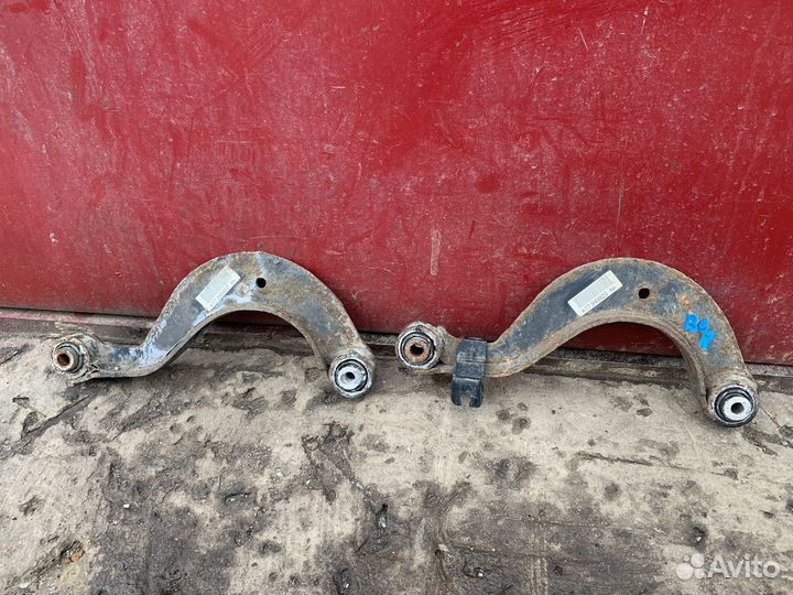 Рычаг задний верхний Volkswagen Passat B6