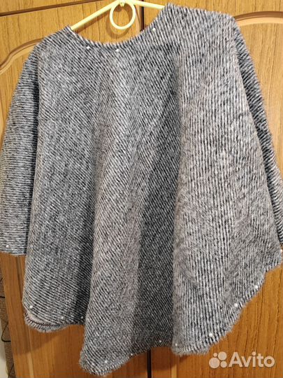 Пончо шерстяное