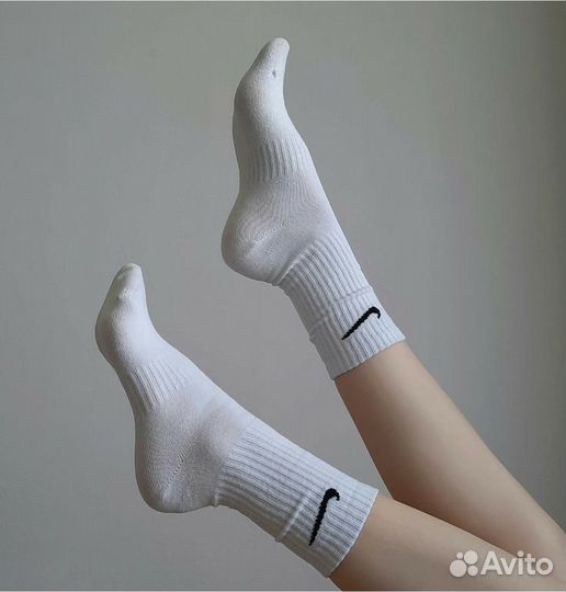 Белые носки nike длинные