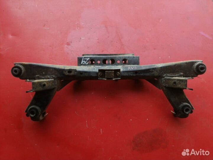 Балка подвески задняя Toyota Avensis Т250