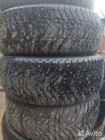 Nokian Tyres Hakkapeliitta 8 215/55 R17