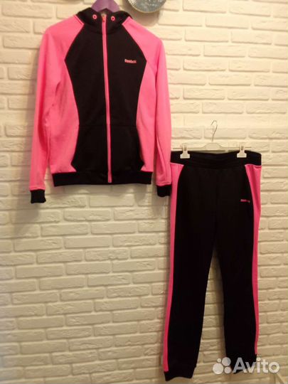 Спортивный костюм женский