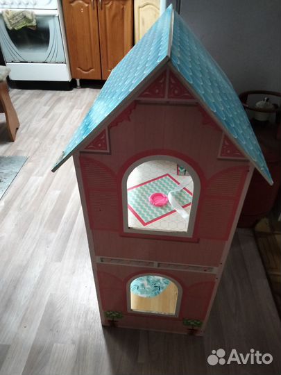 Большой кукольный домик деревянный