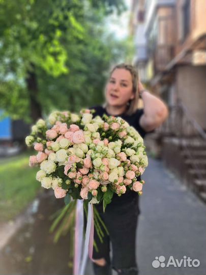 Кустовая Роза пионовидная роза букет роз