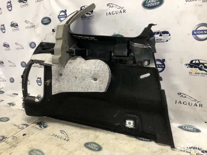 Обшивка багажника правая Volvo XC60