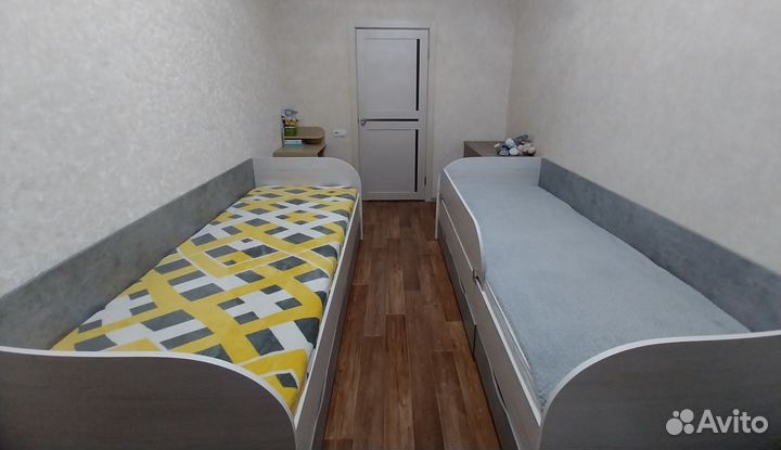 Кровати с матрацом б/у 2 шт