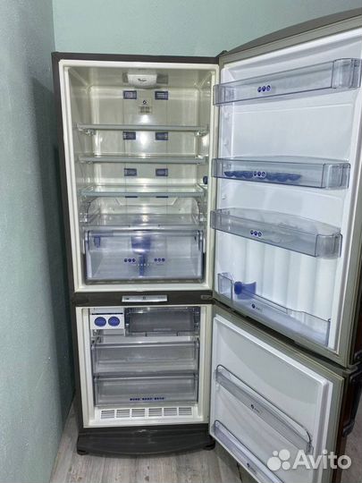 Холодильник Whirlpool шириной 70 см Гарантия