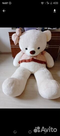Плюшевый медведь